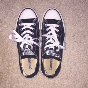Black converse